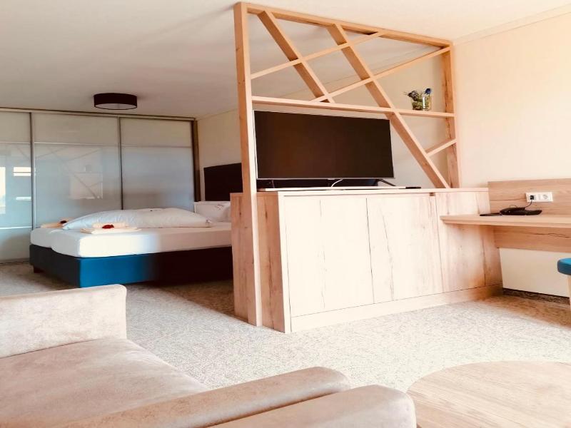 Hotel Pachernighof image