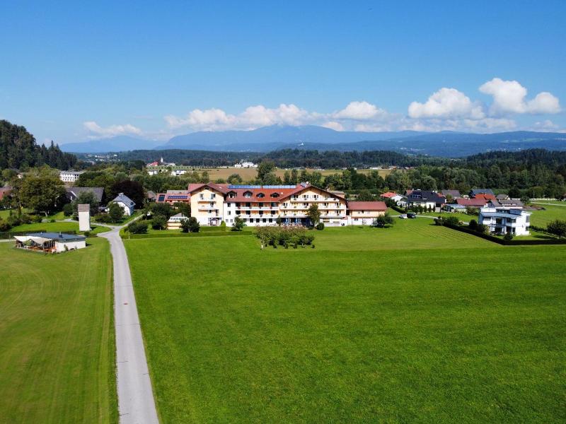 Hotel Pachernighof image