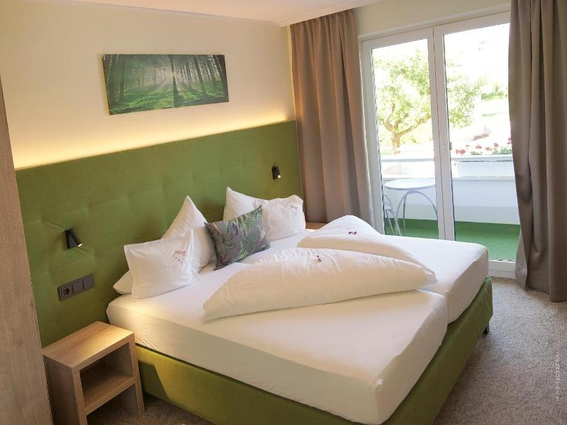 Hotel Pachernighof image