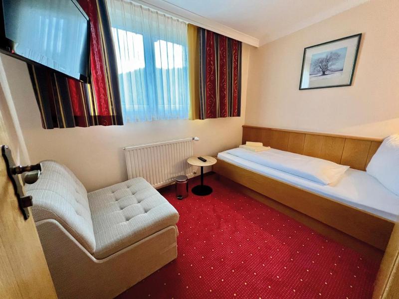 Hotel Pachernighof image
