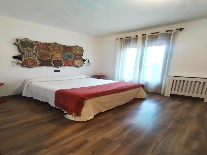 Hotel La Huella Del Camino image