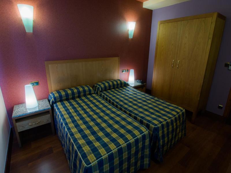Adeko Hotel image