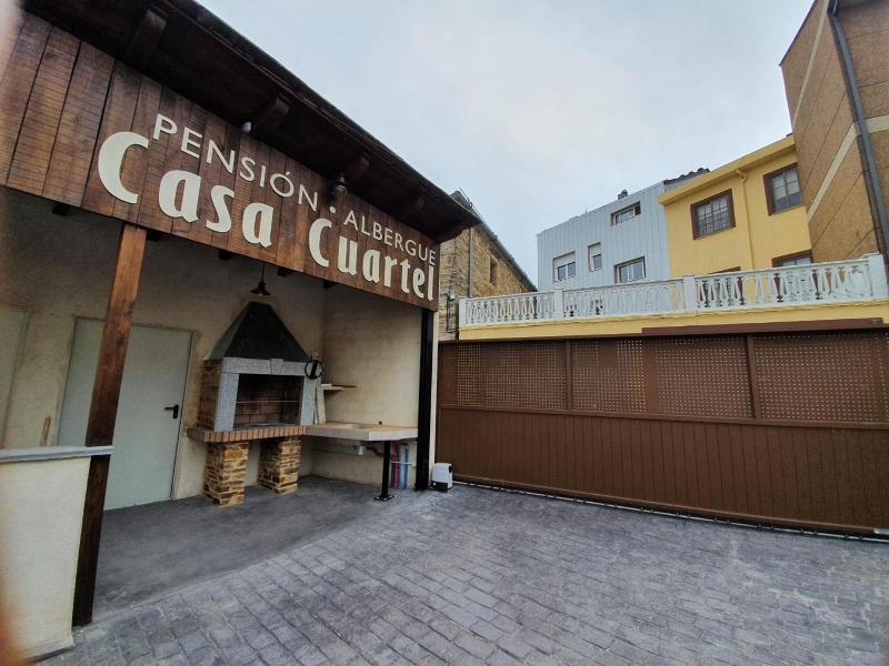 Albergue Casa Cuartel image