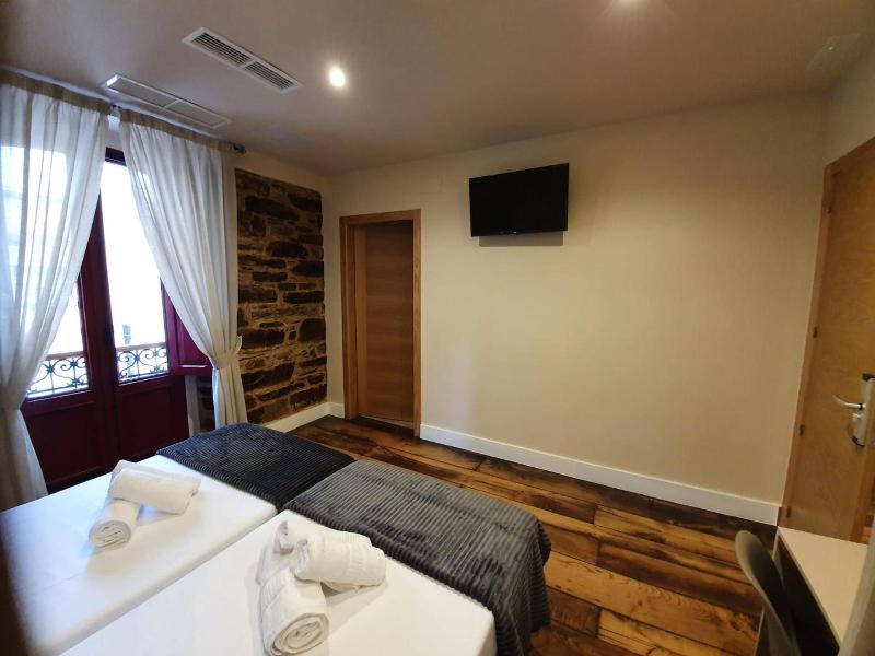 Albergue Casa Cuartel image