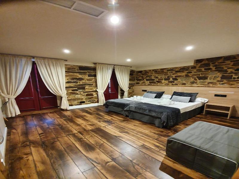 Albergue Casa Cuartel image