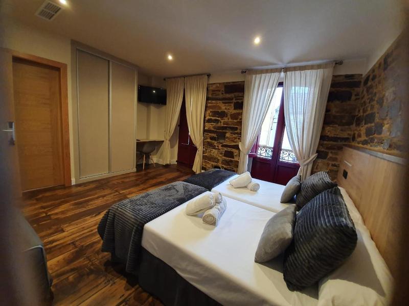 Albergue Casa Cuartel image