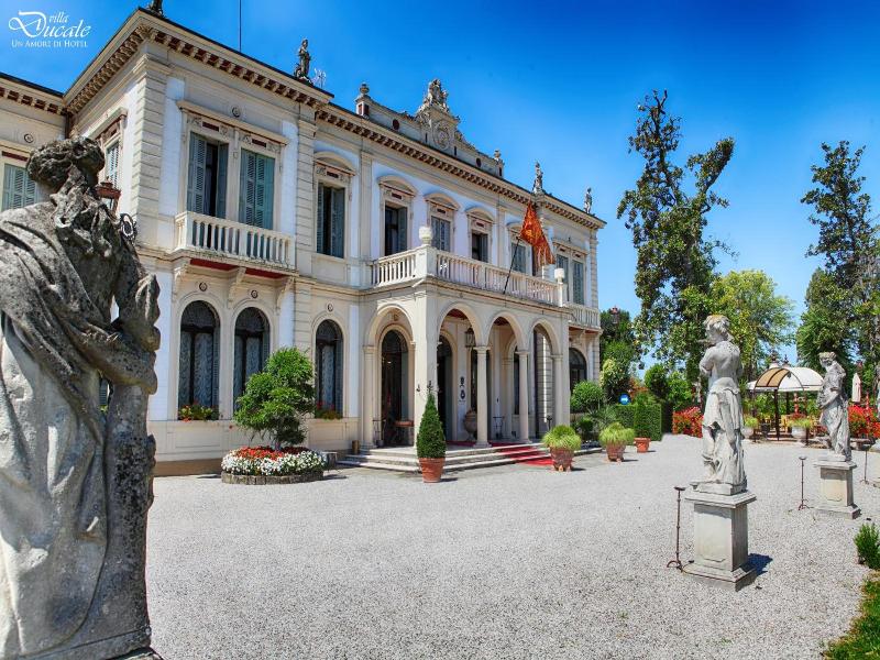 Villa Ducale image