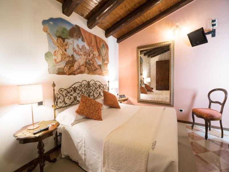 Villa Ducale image