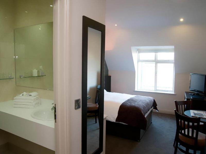 Dinn Rí Hotel image