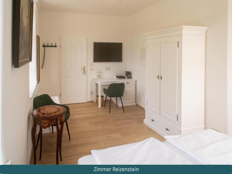 Schloss Hotel Colmdorf image