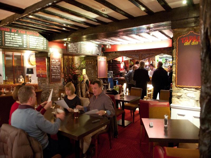 "the Beaufort, Raglan" image