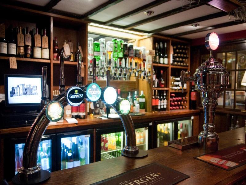 "the Beaufort, Raglan" image