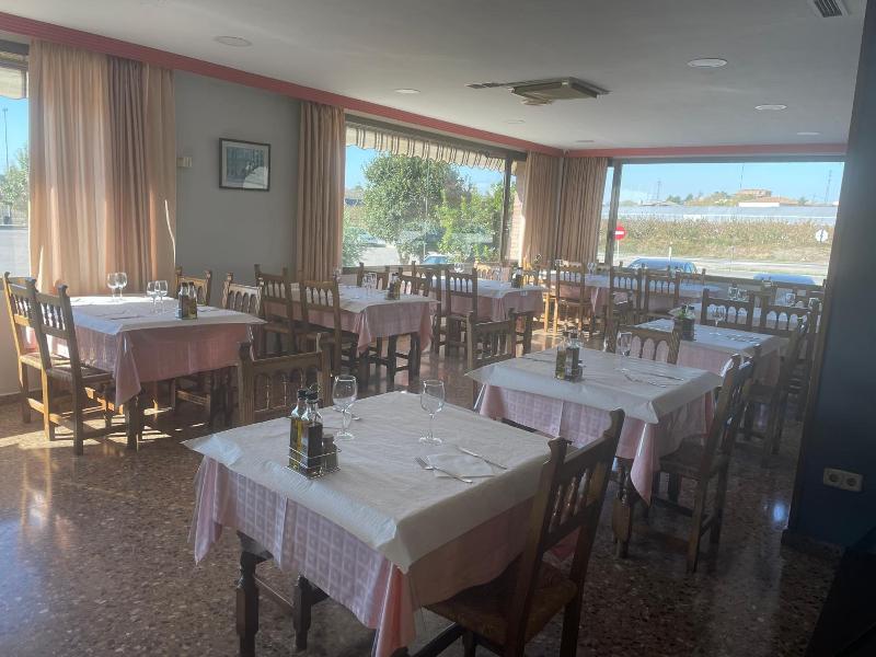 Hotel Reina Isabel image