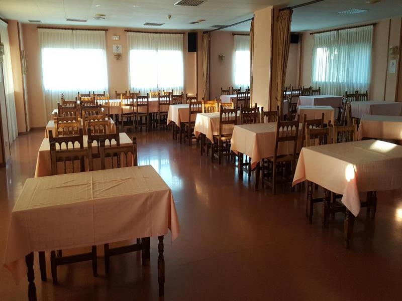 Hotel Reina Isabel image