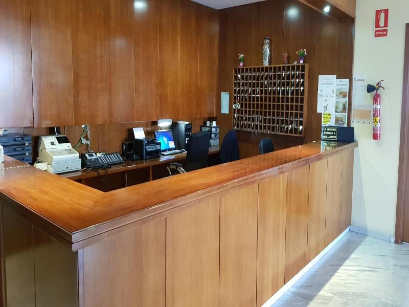 Hotel Reina Isabel image