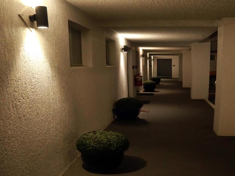 Zorba Waterfront Motel image