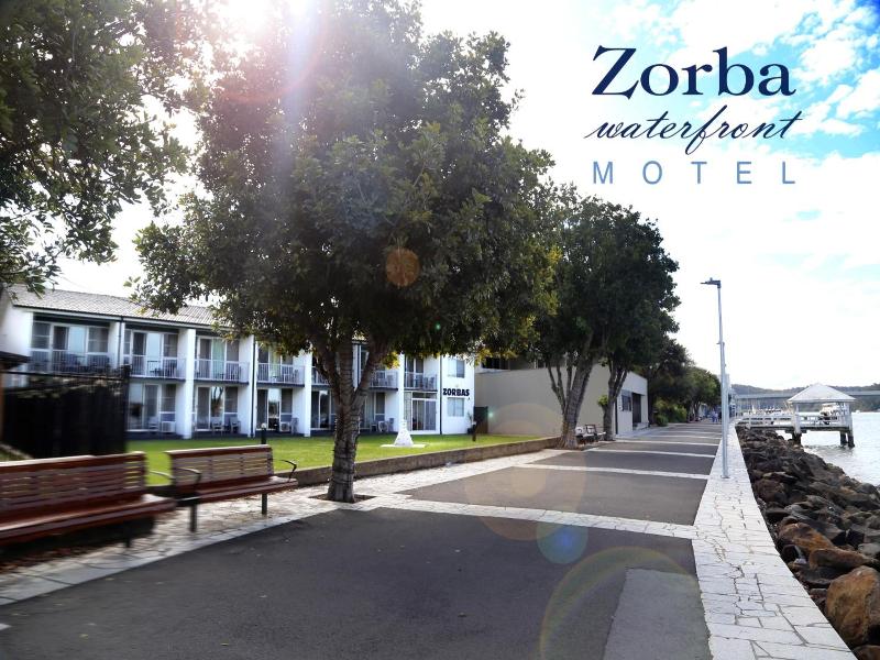 Zorba Waterfront Motel image