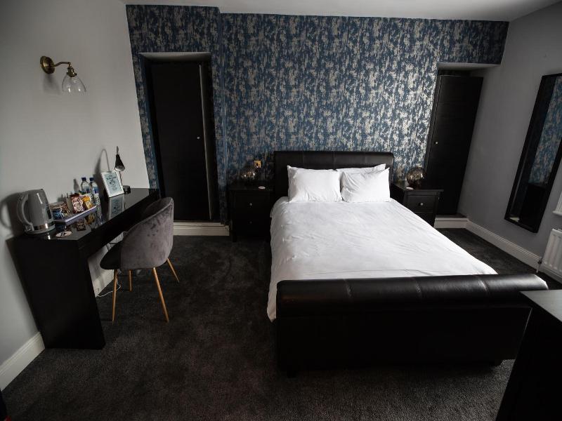 Hardwick Arms Hotel image