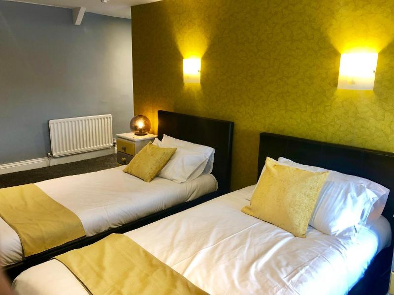 Hardwick Arms Hotel image