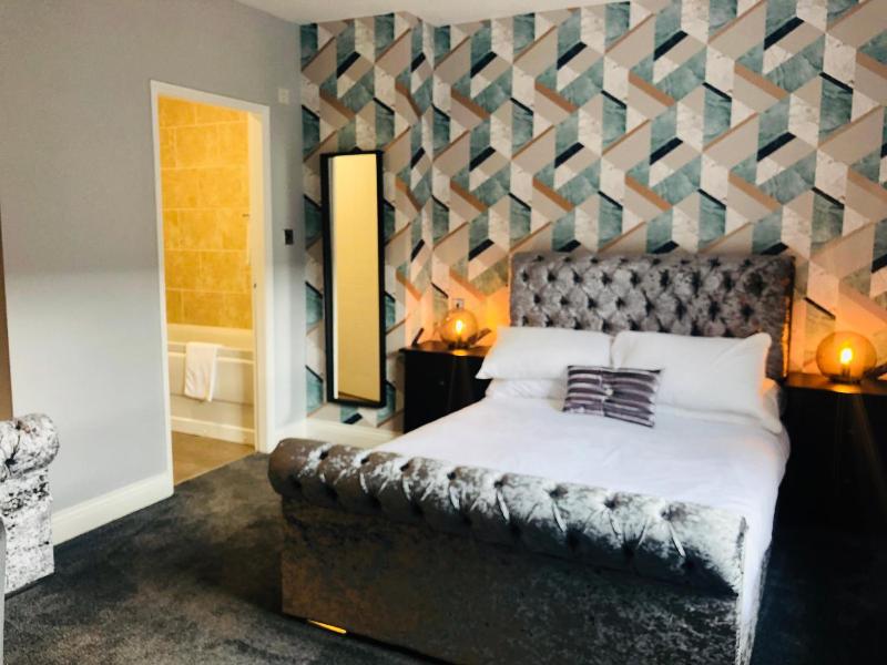 Hardwick Arms Hotel image