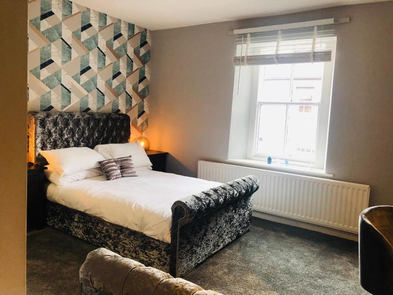 Hardwick Arms Hotel image