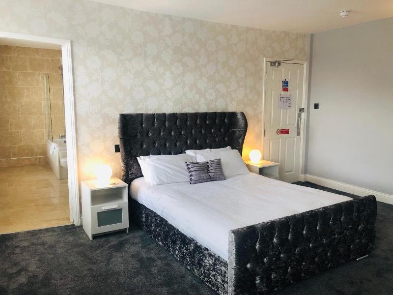 Hardwick Arms Hotel image
