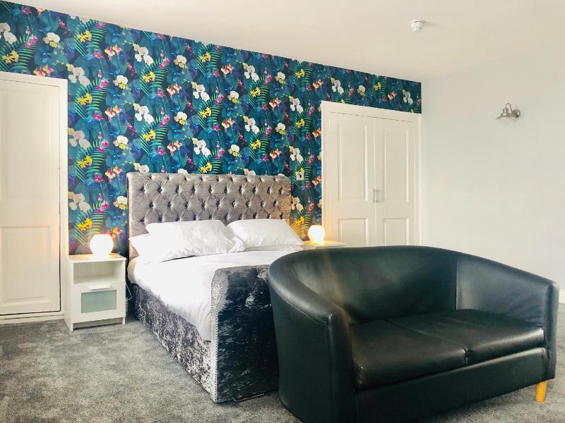 Hardwick Arms Hotel image