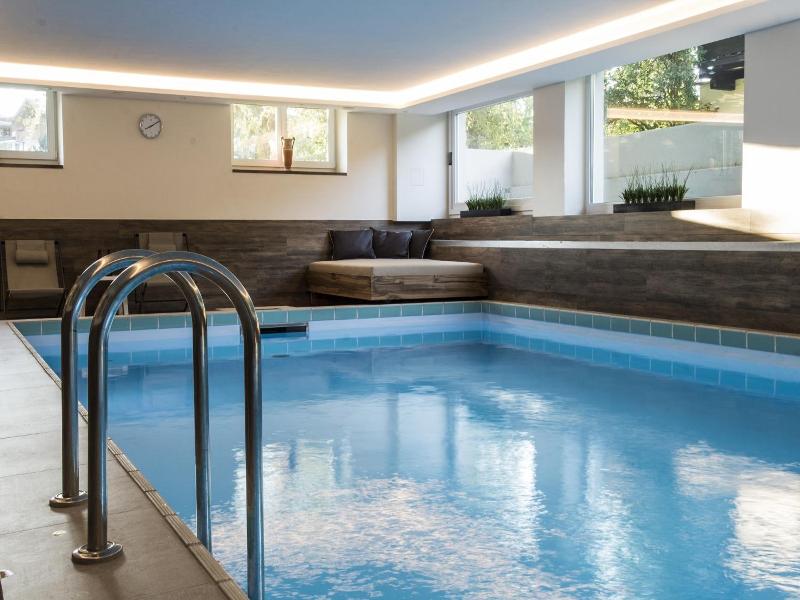Hotel Garni Entstrasser image