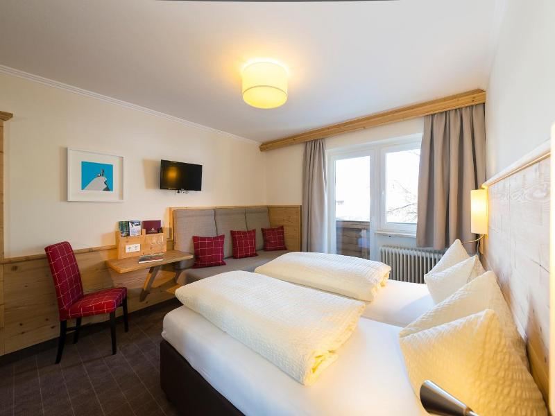 Hotel Garni Entstrasser image