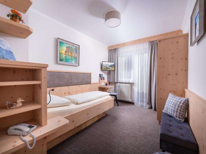 Hotel Garni Entstrasser image
