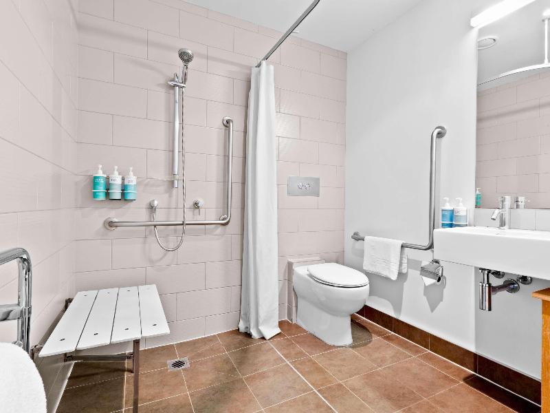 Novotel Queenstown Lakeside image