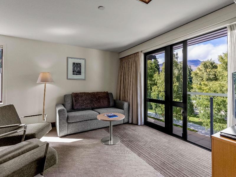 Novotel Queenstown Lakeside image