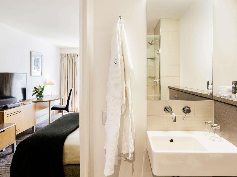 Novotel Queenstown Lakeside image