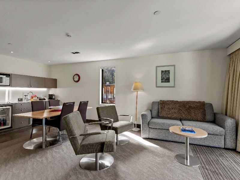 Novotel Queenstown Lakeside image
