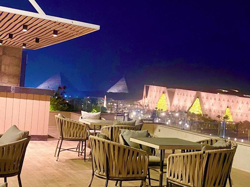 New Museum Guest House Pyramids View image