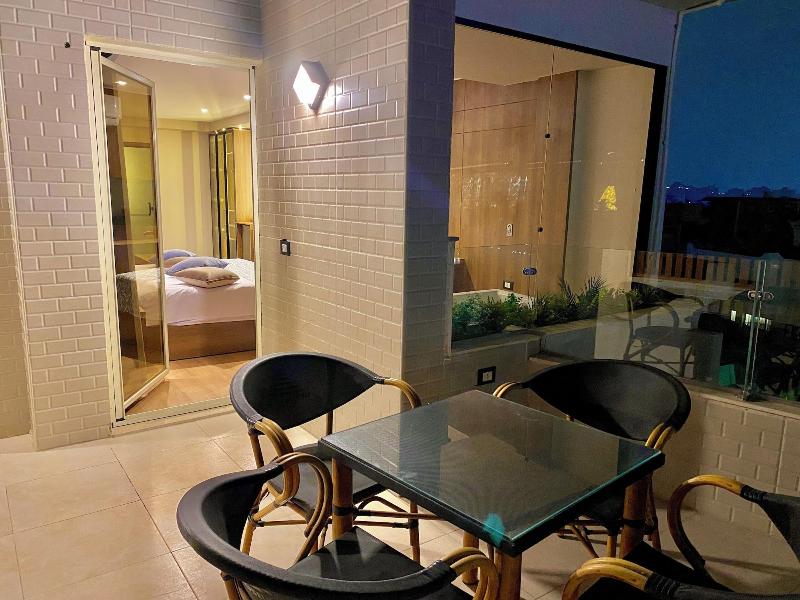 New Museum Guest House Pyramids View image