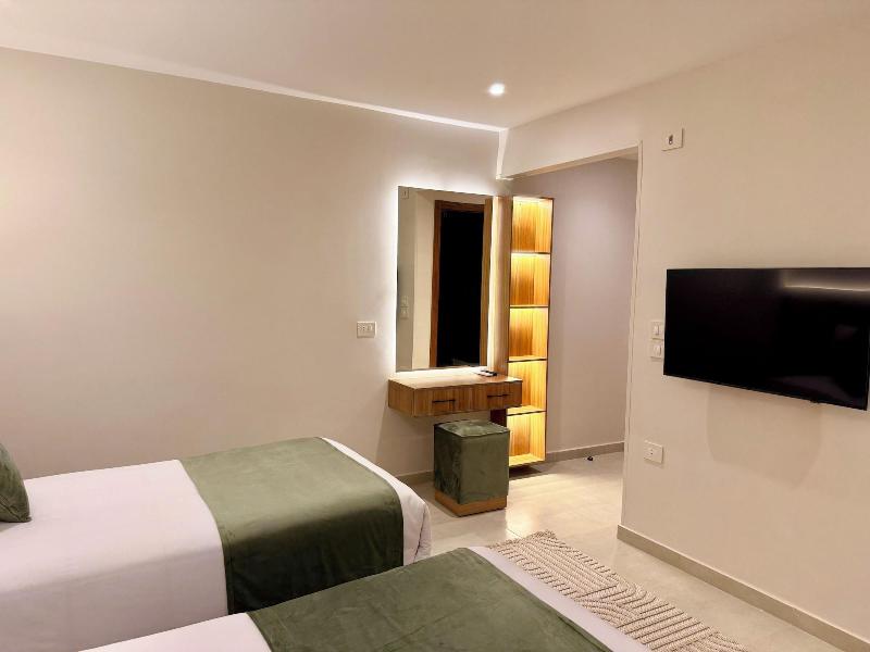 New Museum Guest House Pyramids View image