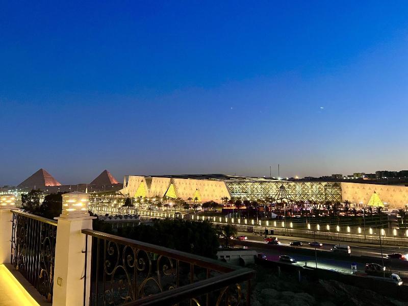 New Museum Guest House Pyramids View image