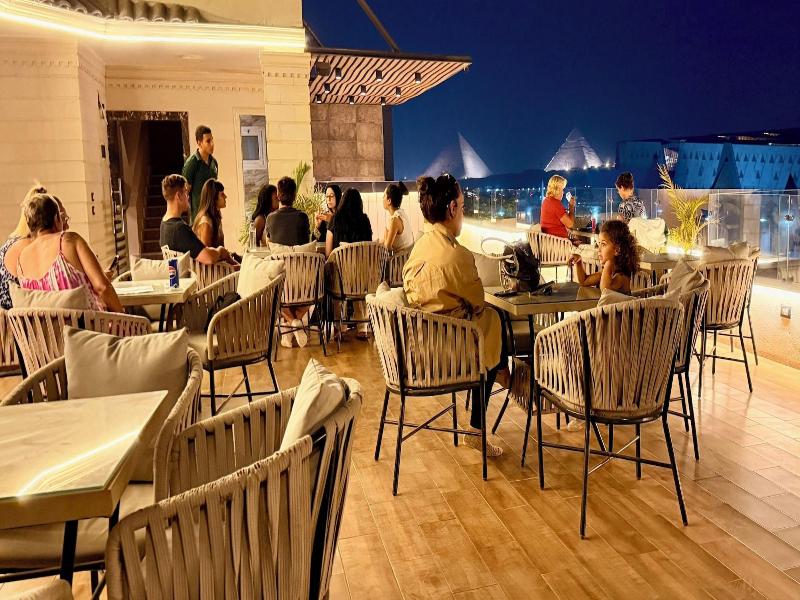 New Museum Guest House Pyramids View image