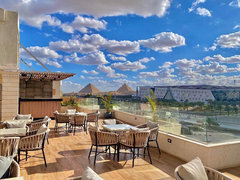 New Museum Guest House Pyramids View image