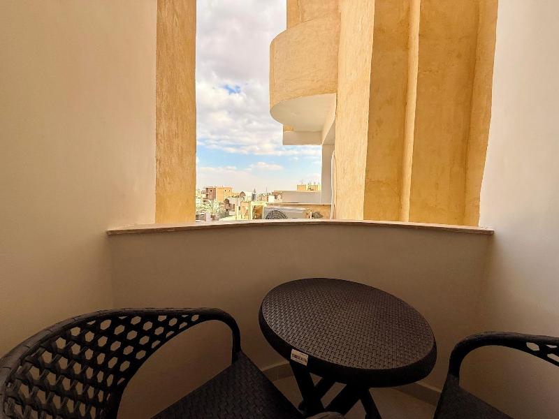 New Museum Guest House Pyramids View image