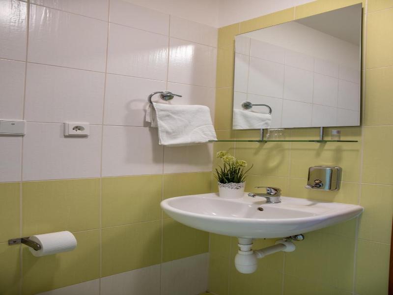 Hotel Kanarek image