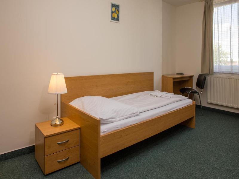 Hotel Kanarek image