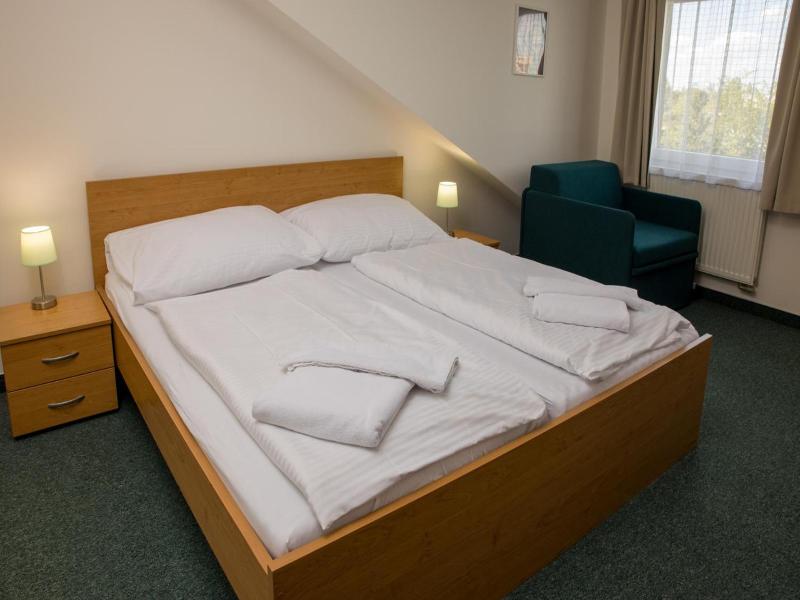 Hotel Kanarek image