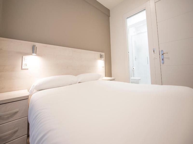 Happy Hostal Carrales image