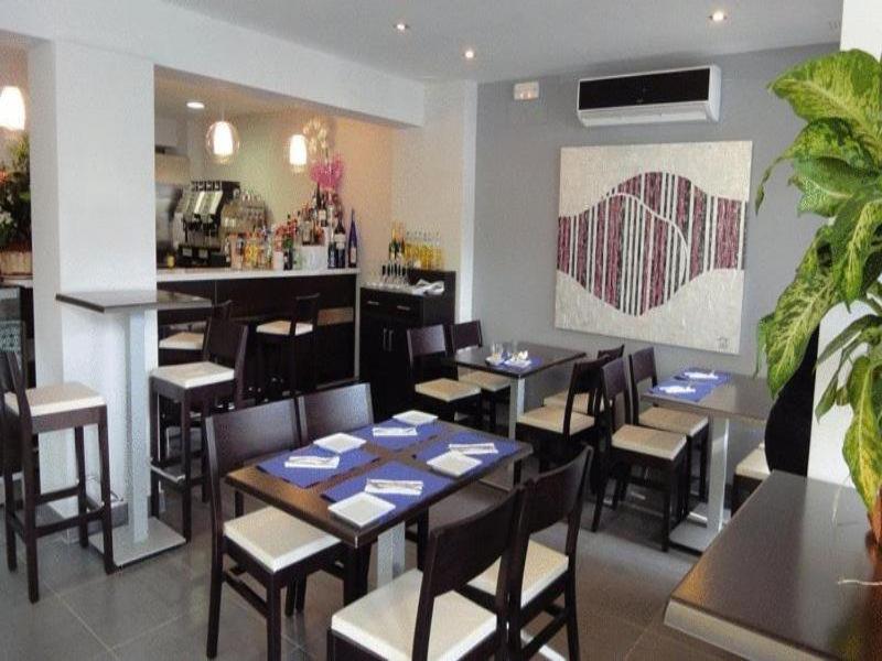 Hotel Avenida 31 image