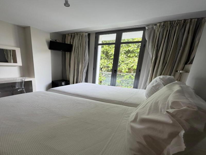 Hotel Avenida 31 image