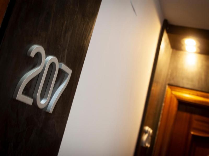 Hotel La Zambra image