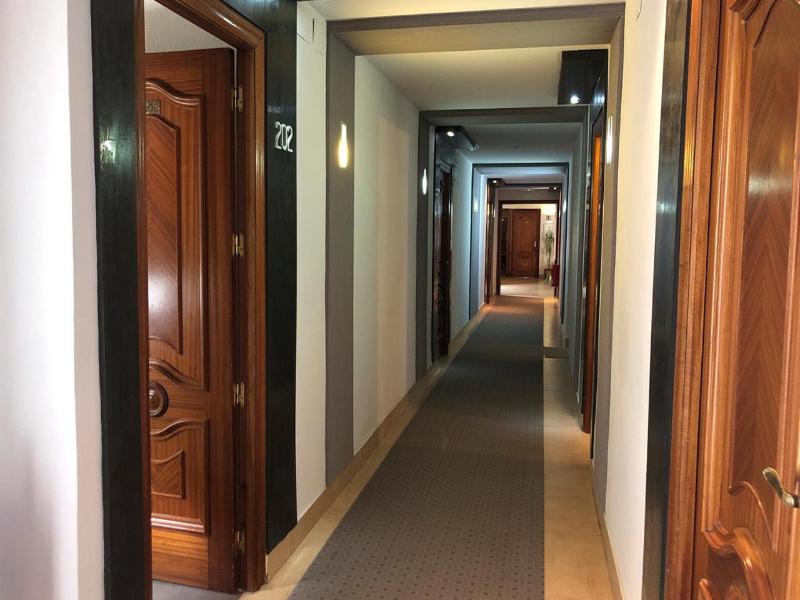 Hotel La Zambra image