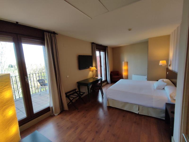 Hotel Puerta Del Arco image